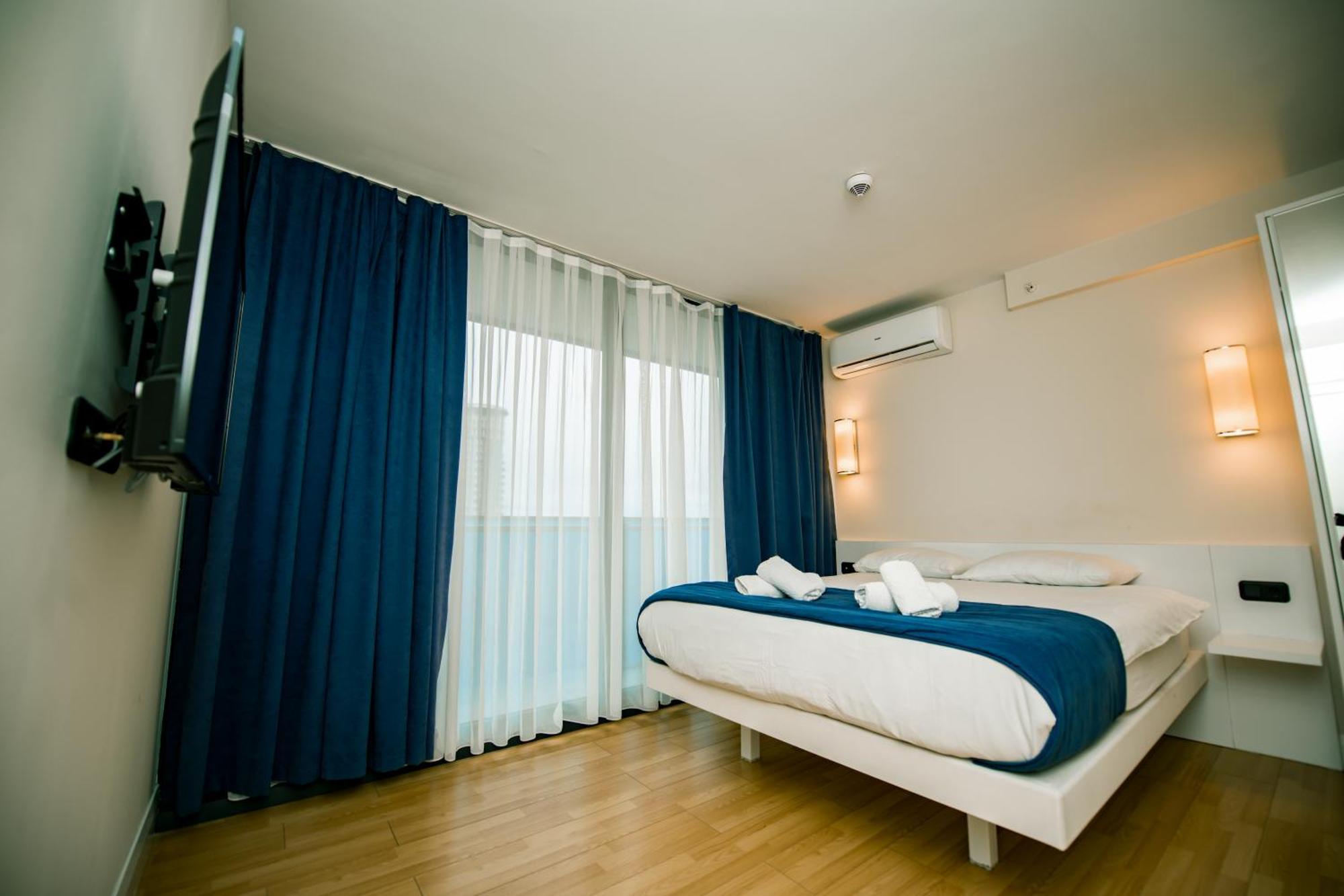 Sea View Apartments In Orbi City Batoumi Extérieur photo