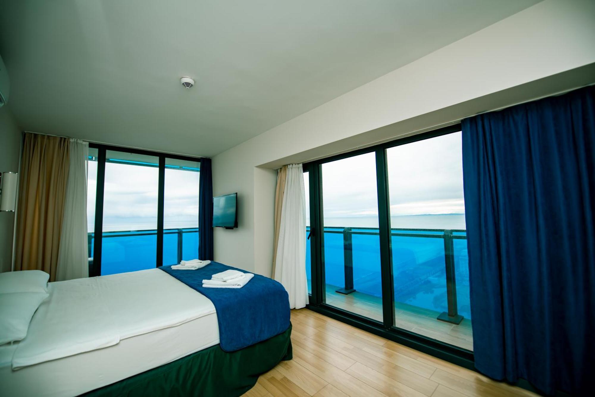Sea View Apartments In Orbi City Batoumi Extérieur photo